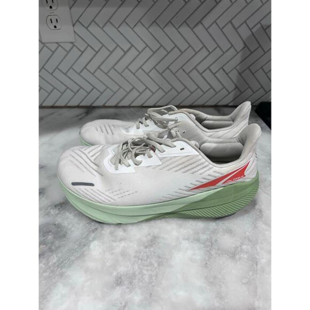 AltraFWD Experience Running Shoes Mens 12 White Green Road Trainer EUC